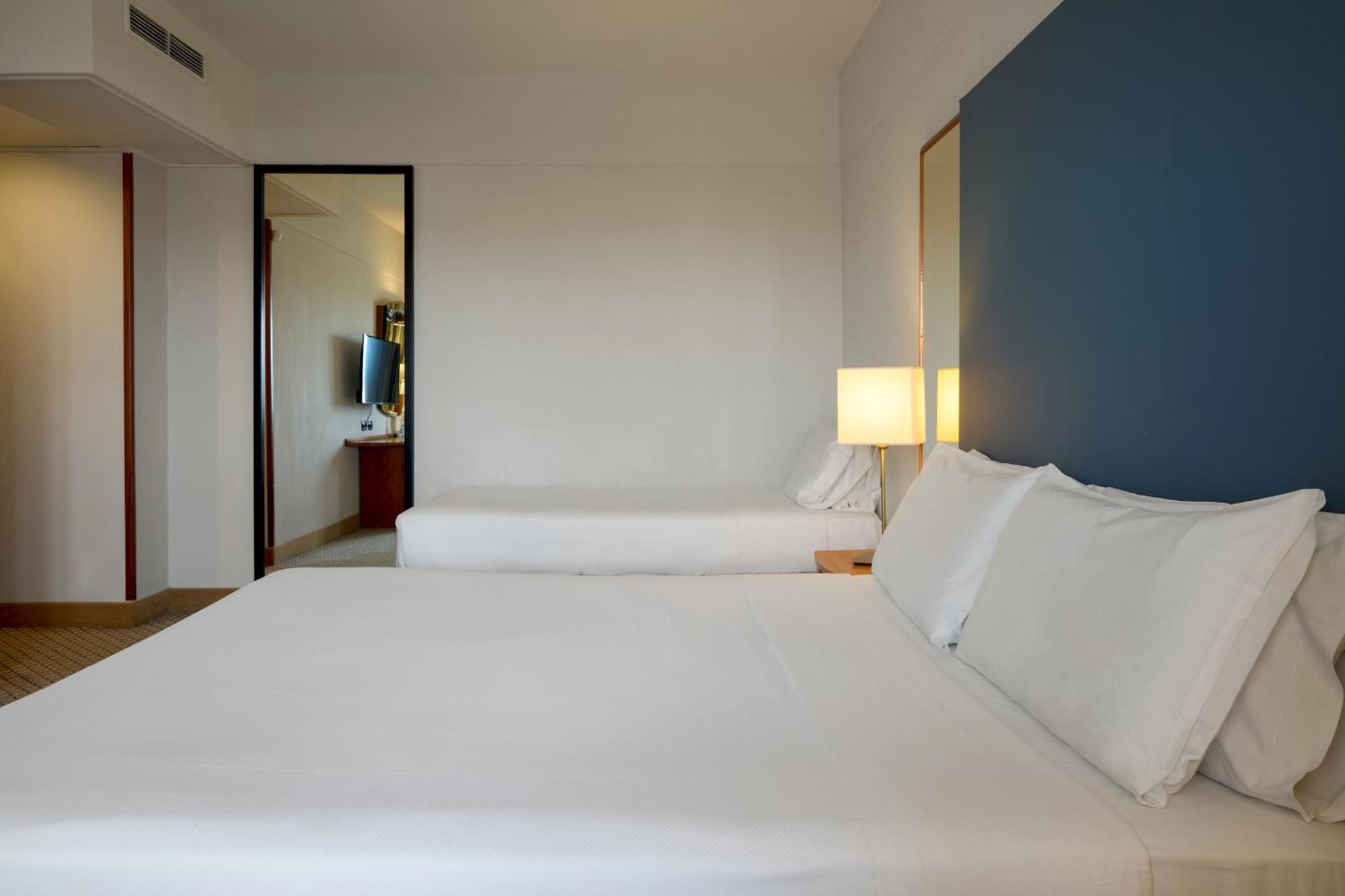 มิลาน อัสซาโก Hotel อาซซาโก ภายนอก รูปภาพ